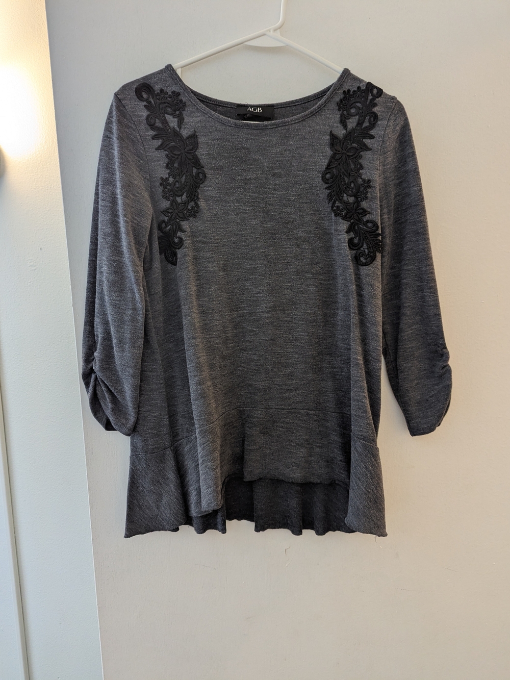 AGB Gray Knit Scoop Neck Top with Black Floral Appliqué